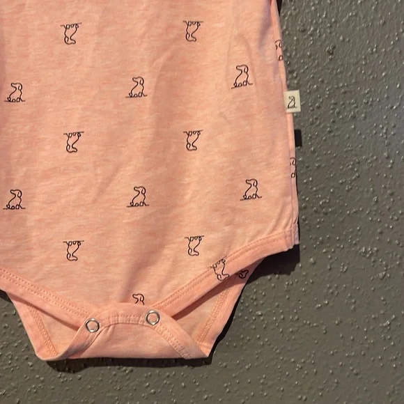 Me & Henry Walty Onesie in Salmon Henry Dog - Picture 6 of 9